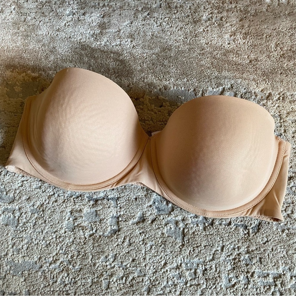 Auden Nude Tan Strapless Bra with Molded Cups Underwired: 40D